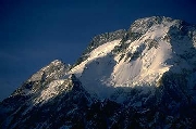 img051.jpg